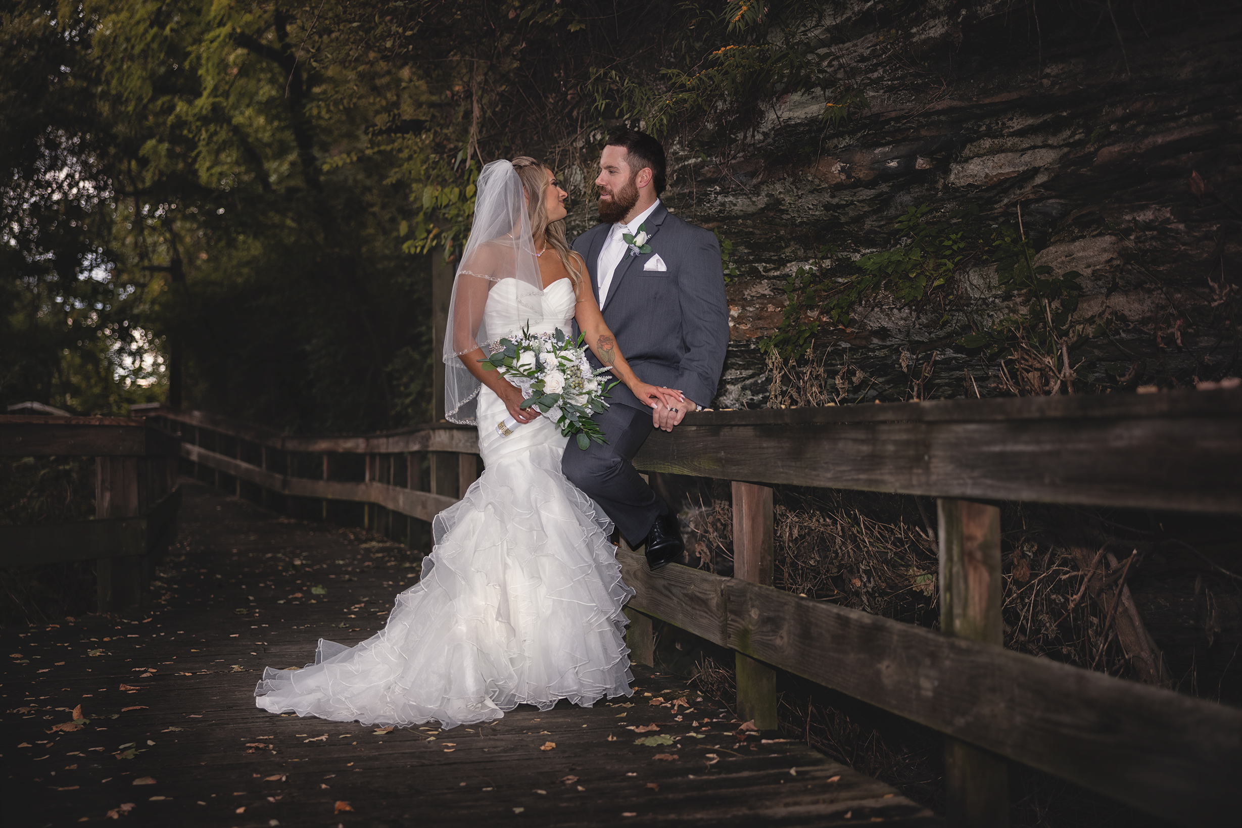 Cleveland wedding Photographer at the Sherathon at Cuyahoga Falls